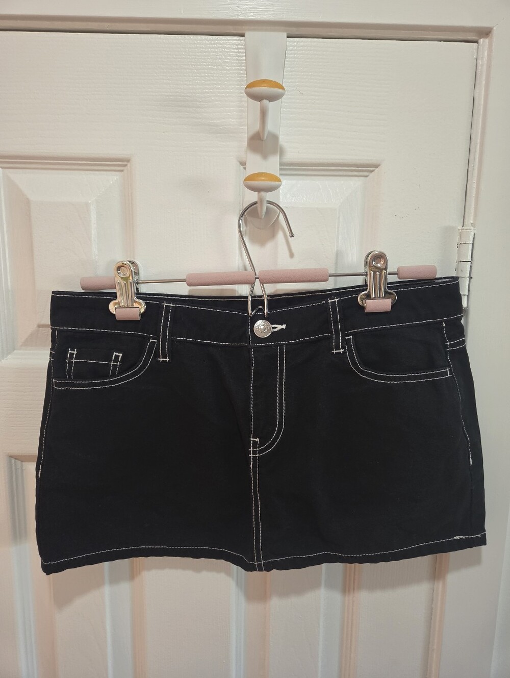 H&M Divided Black Mini Skirt - Size 6